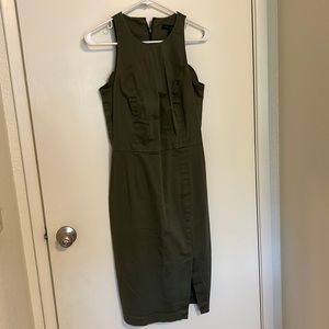 Super cute army green work dress! Size 6 tall, Banana republic
